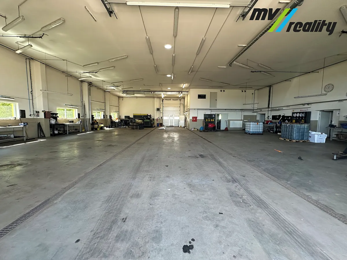 Pronájem výrobní haly, prostoru 555 m²